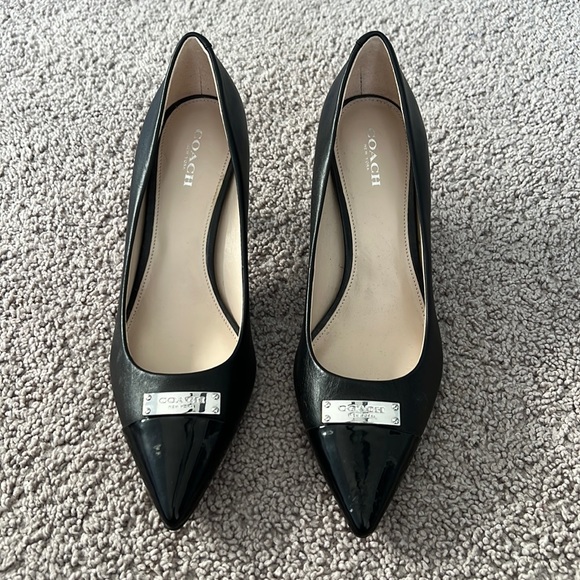 Coach Shoes - NWOB Coach Zan Pump